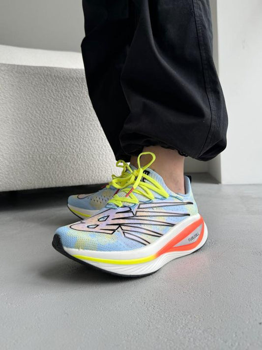 Men's FuelCell Supercomp Elite V3 Running Shoe
